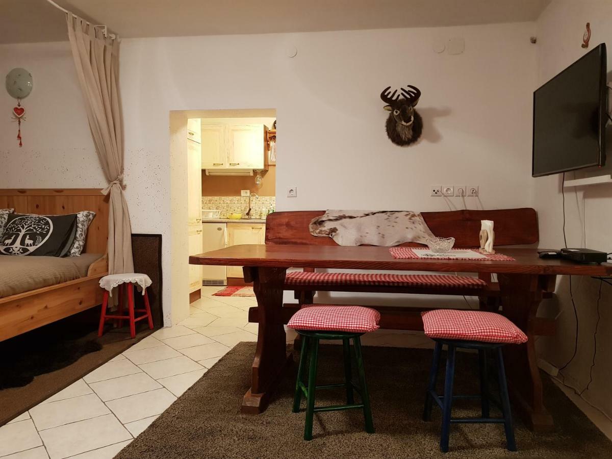 Zajcek Apartma Мойстрана Экстерьер фото
